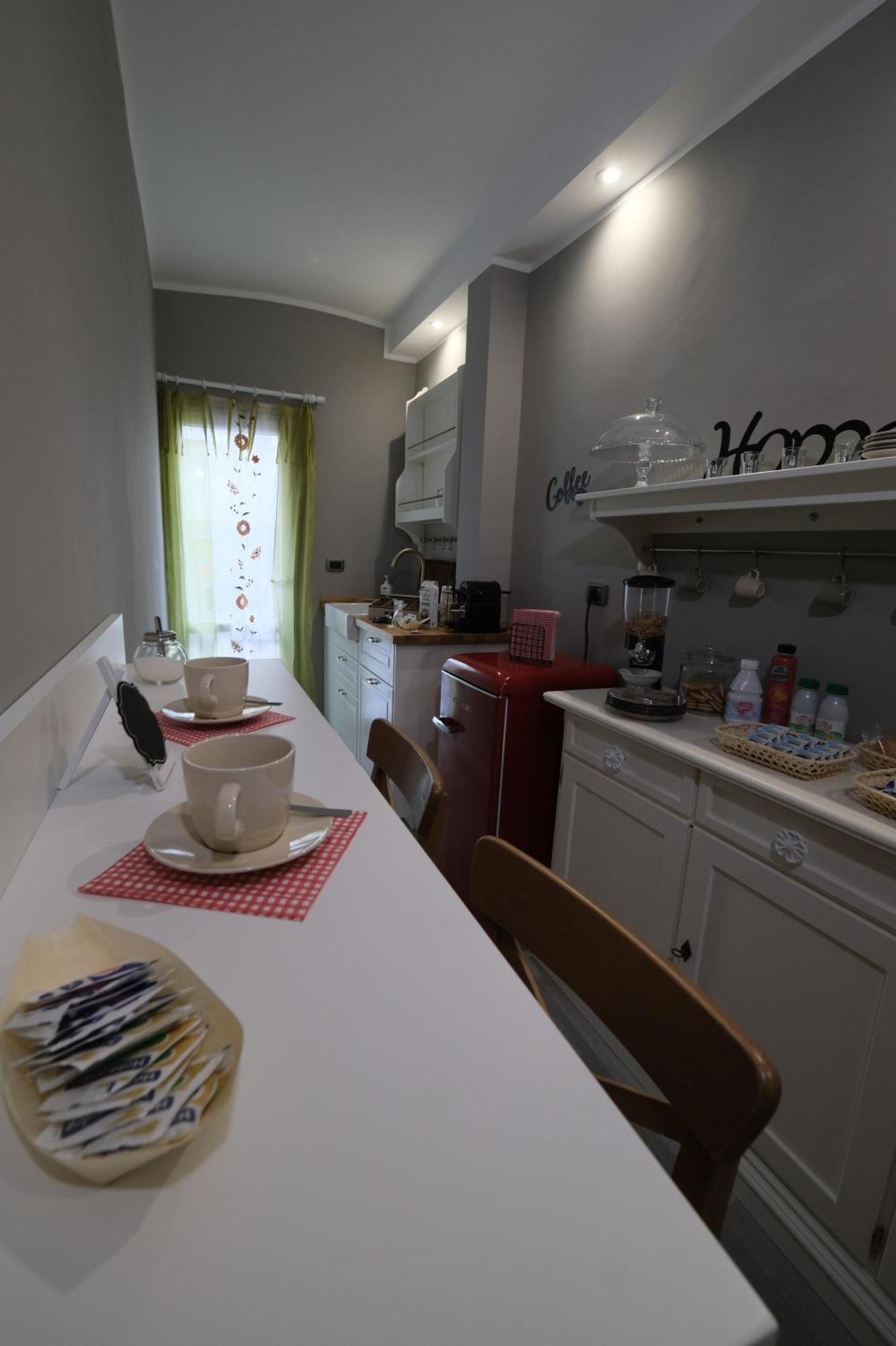 Il Poggiolo Fiorito Hotel Taranto Ngoại thất bức ảnh
