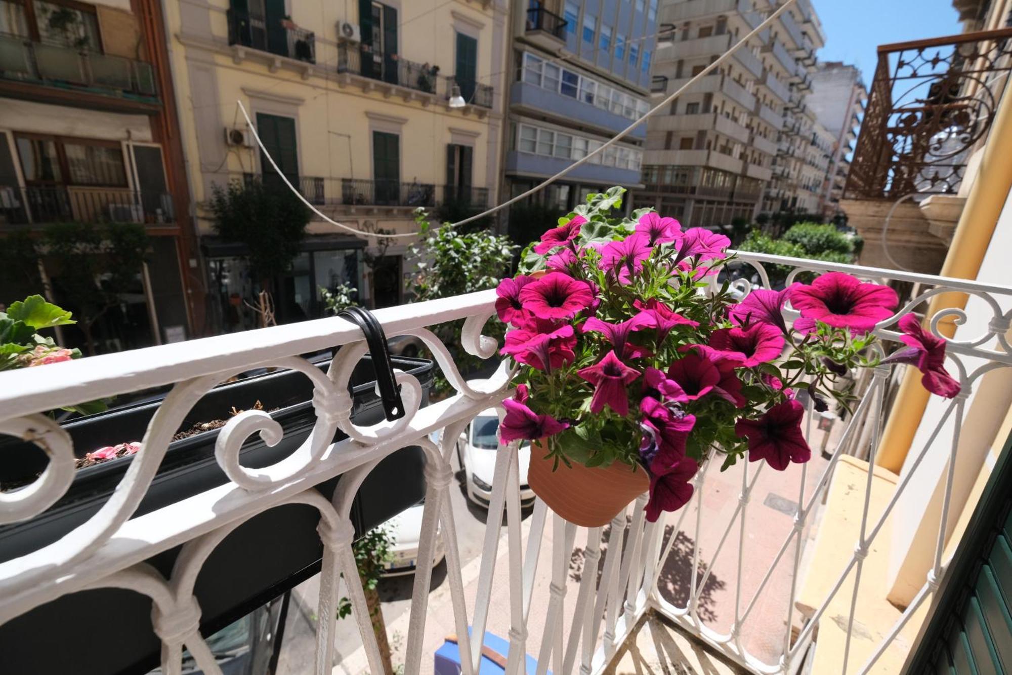 Il Poggiolo Fiorito Hotel Taranto Ngoại thất bức ảnh