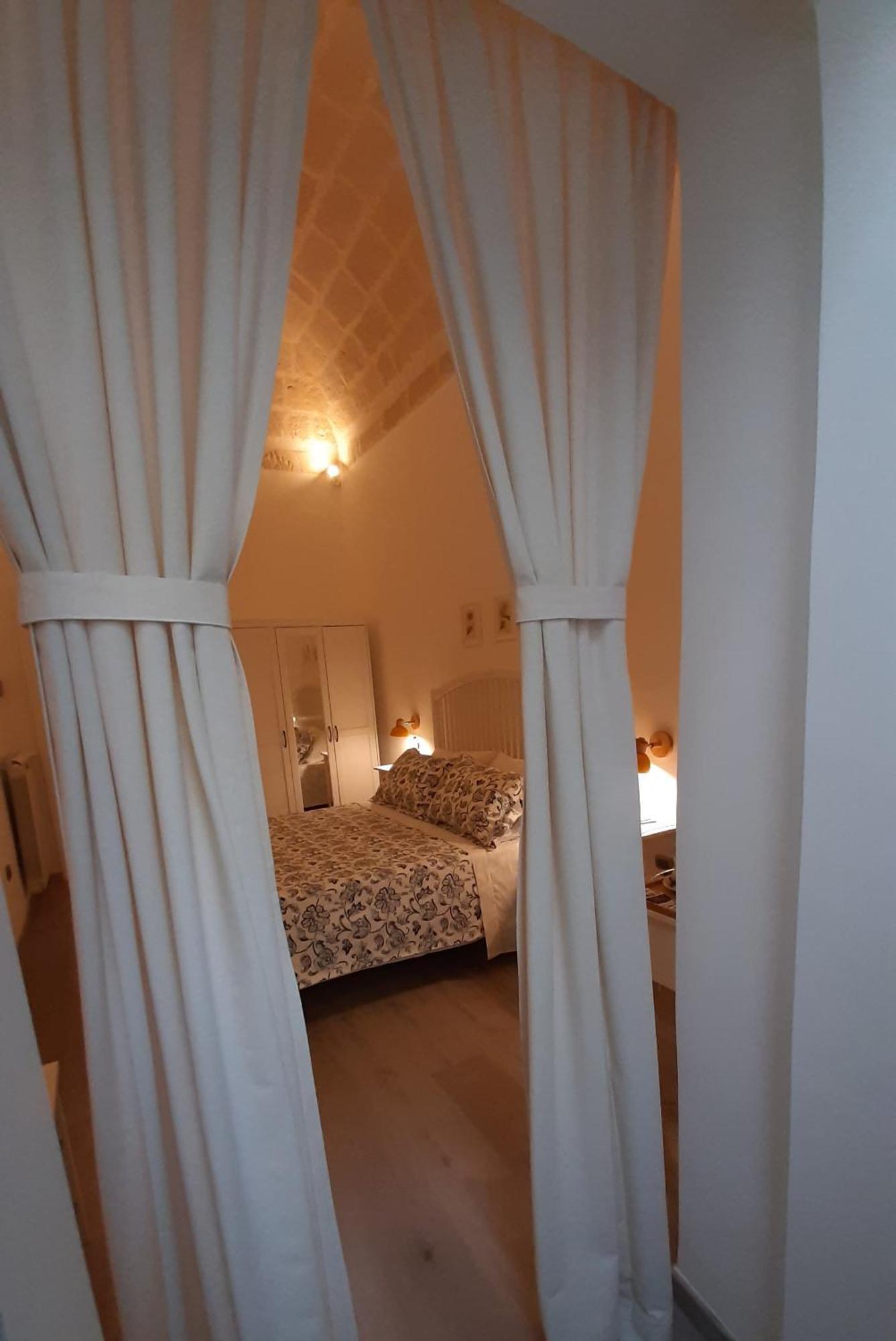 Il Poggiolo Fiorito Hotel Taranto Ngoại thất bức ảnh